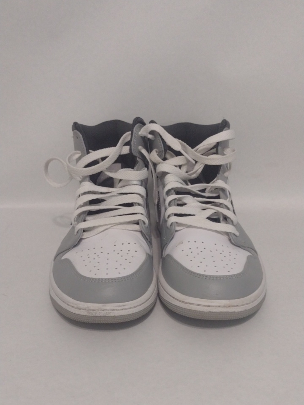 Nike Air Jordan 1 White And Gray Sneakers (J1198)
